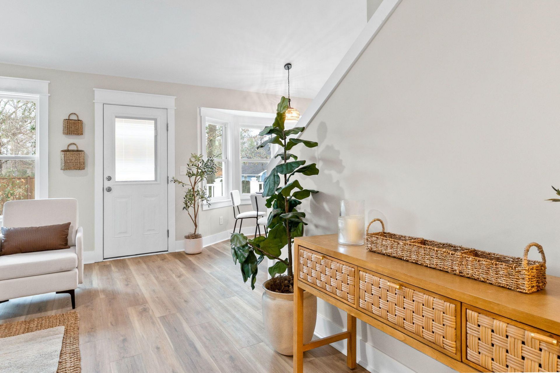 106 Glebe Road Photo 8