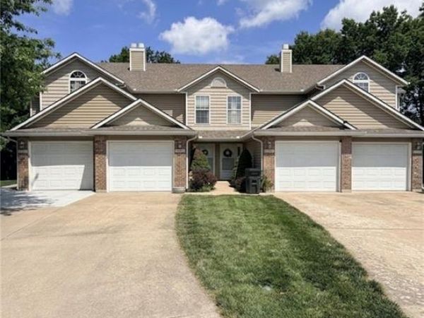 712C SE London Way, Lee's Summit, MO 64081