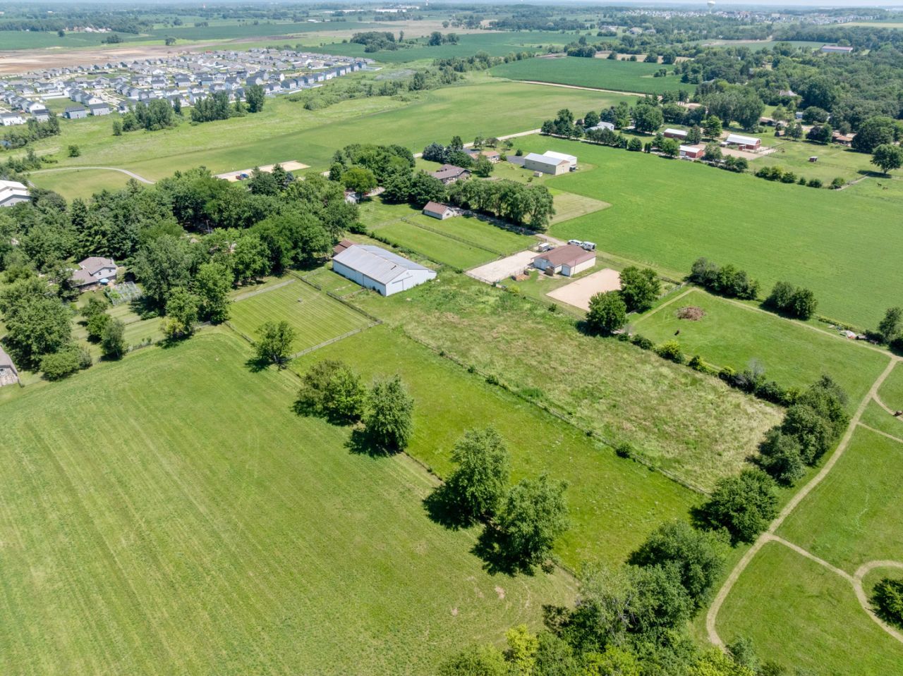 Hampshire, IL 60140