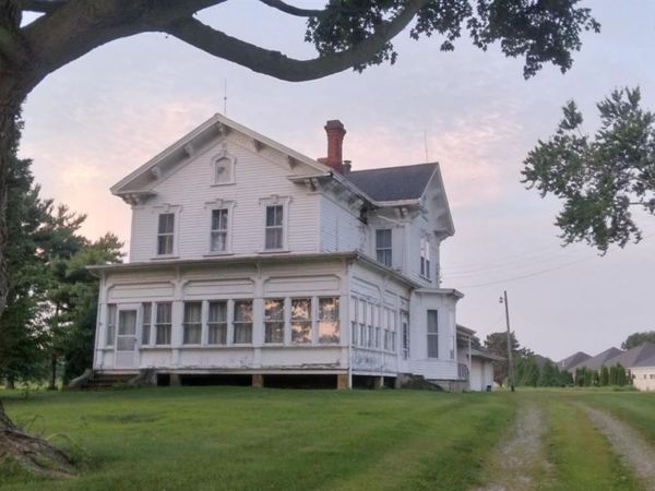 2906 E Perkins Avenue, Sandusky, OH 44870