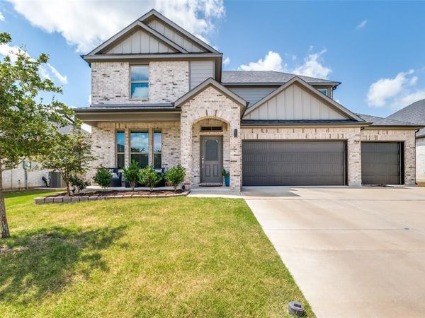 456 Leopold Trail, Waxahachie, TX 75165