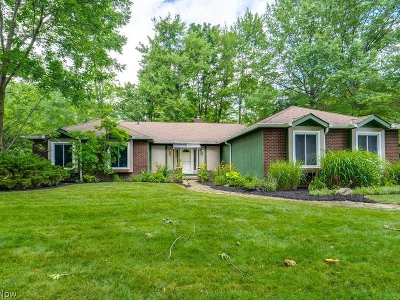 32771 N Burr Oak Drive, Solon, OH 44139 Photo 1