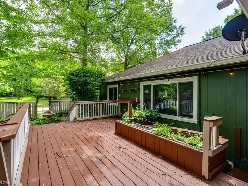 32771 N Burr Oak Drive, Solon, OH 44139 Photo 12