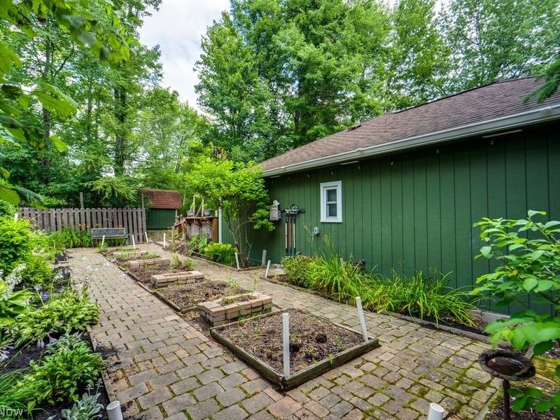 32771 N Burr Oak Drive, Solon, OH 44139 Photo 14
