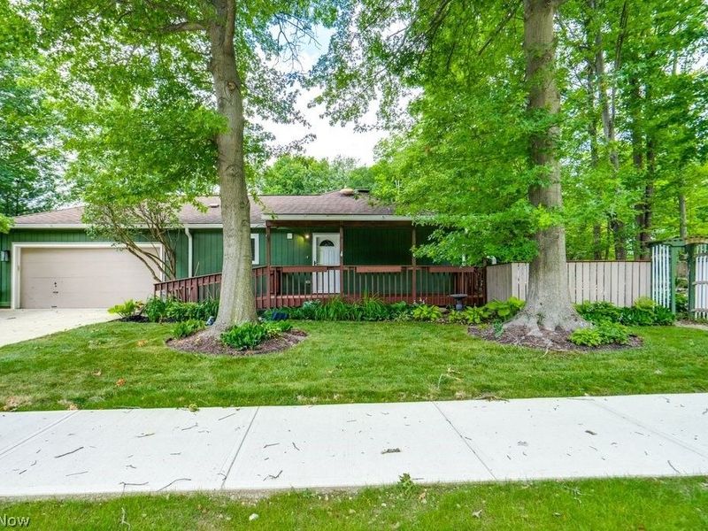 32771 N Burr Oak Drive, Solon, OH 44139 Photo 4