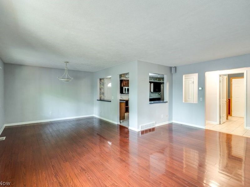 32771 N Burr Oak Drive, Solon, OH 44139 Photo 40