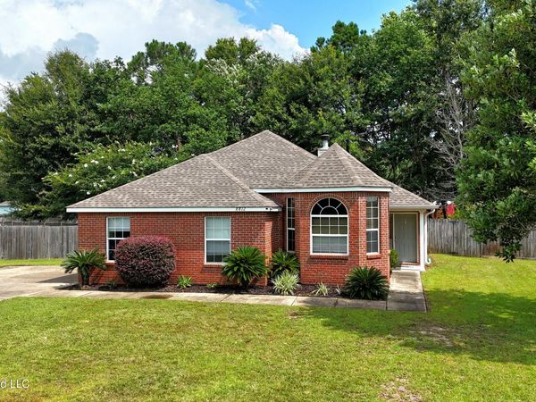 8812 Marguerite Drive, Ocean Springs, MS 39564