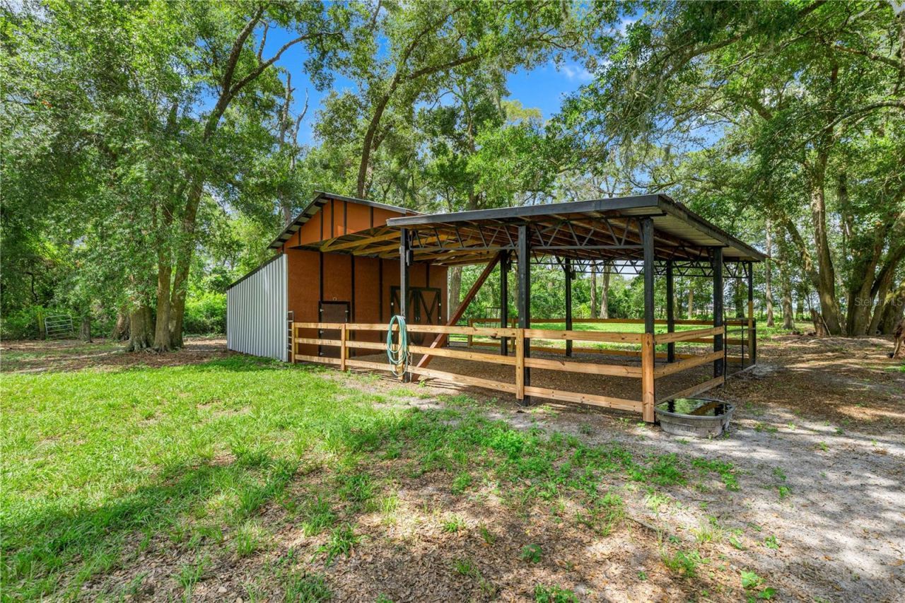 1890 NW 167th Place , Trenton, FL 32693 Photo