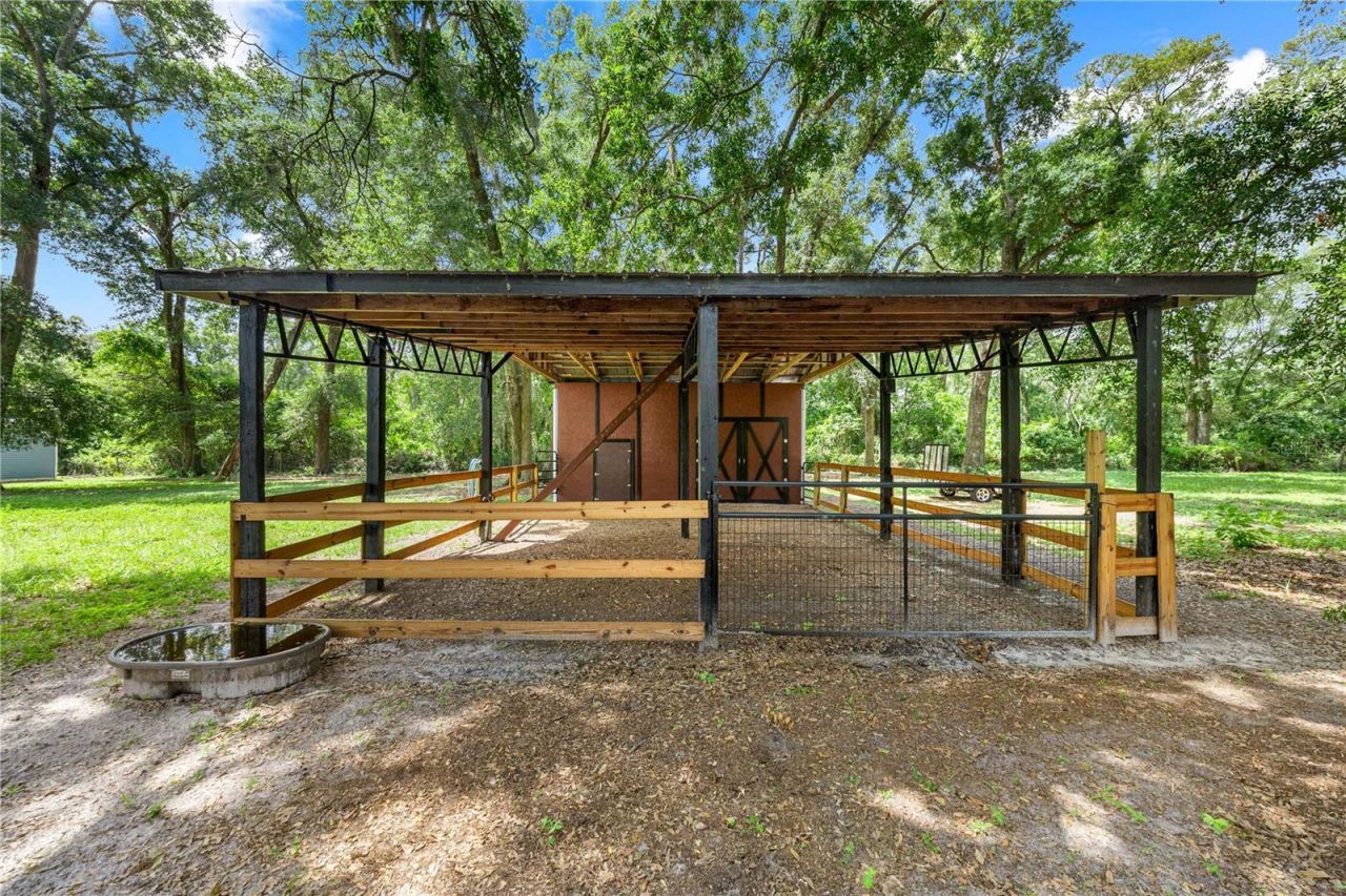 1890 NW 167th Place , Trenton, FL 32693 Photo