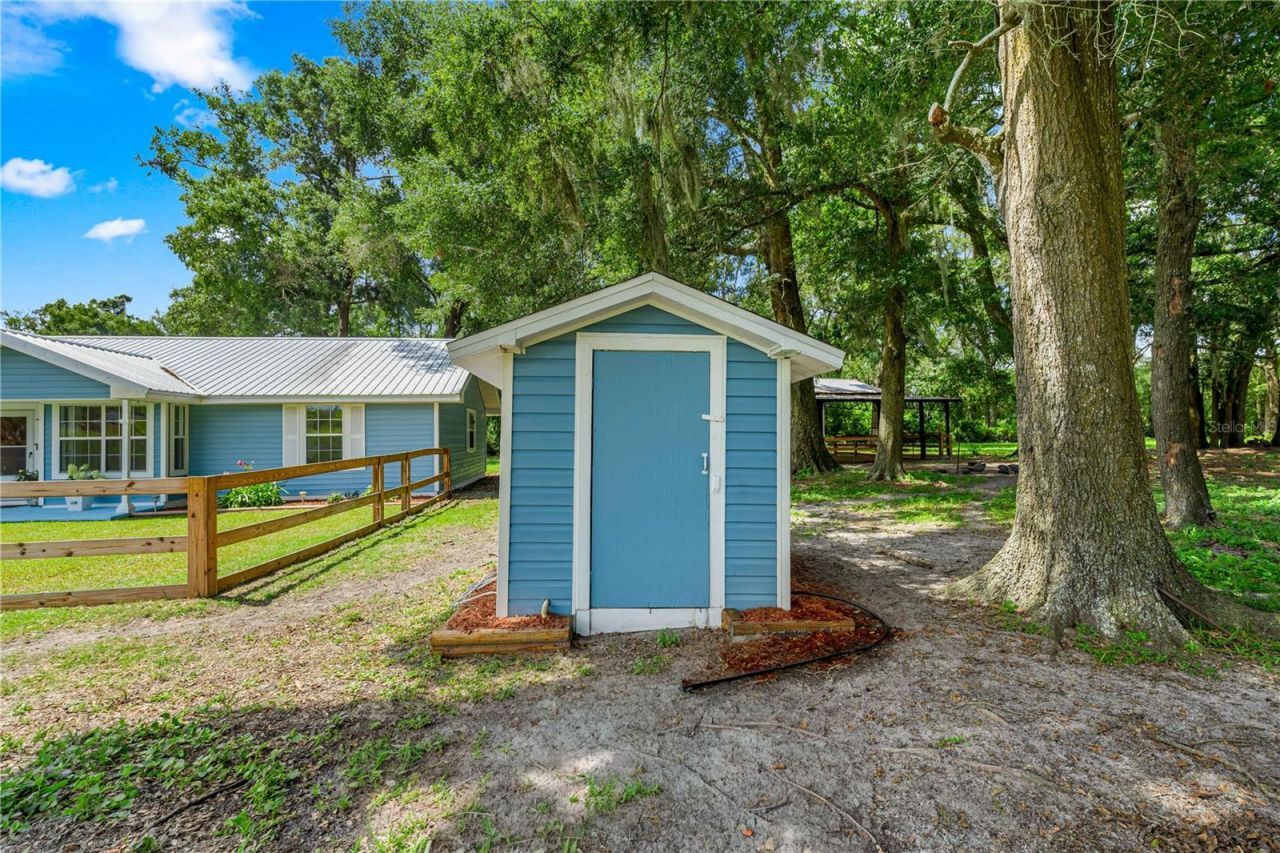 1890 NW 167th Place , Trenton, FL 32693 Photo