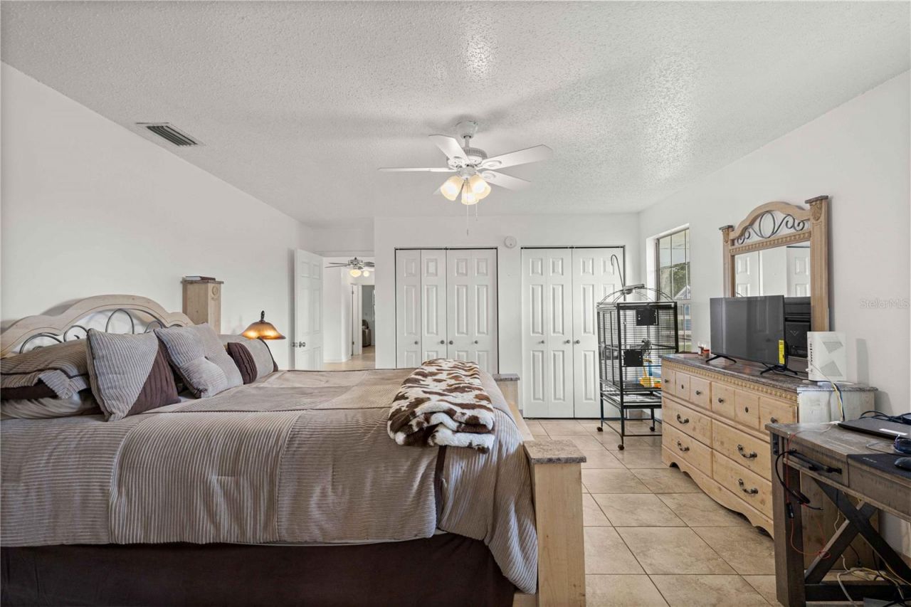 1890 NW 167th Place , Trenton, FL 32693 Photo
