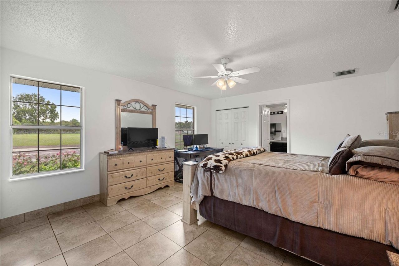 1890 NW 167th Place , Trenton, FL 32693 Photo