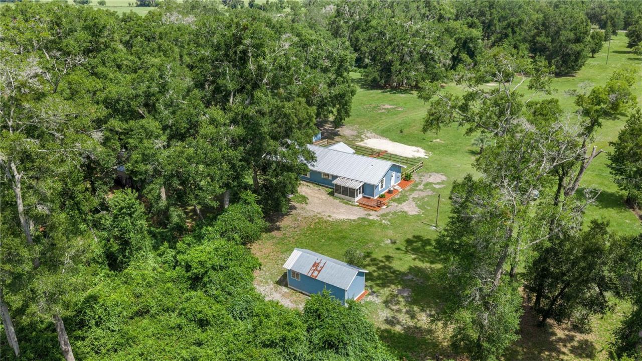 1890 NW 167th Place , Trenton, FL 32693 Photo