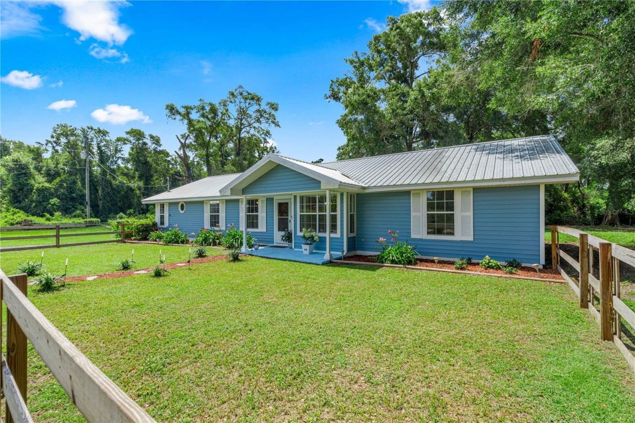1890 NW 167th Place , Trenton, FL 32693 Photo