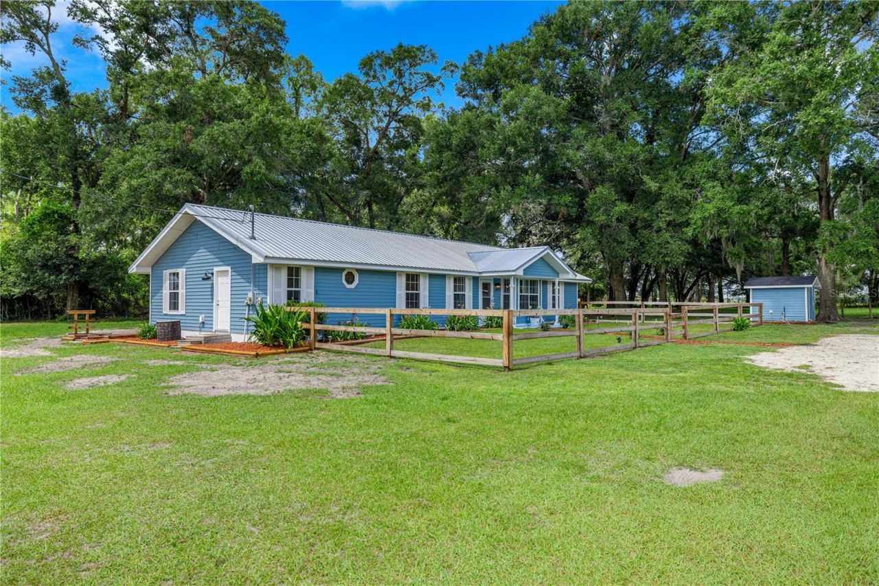 1890 NW 167th Place , Trenton, FL 32693 Photo