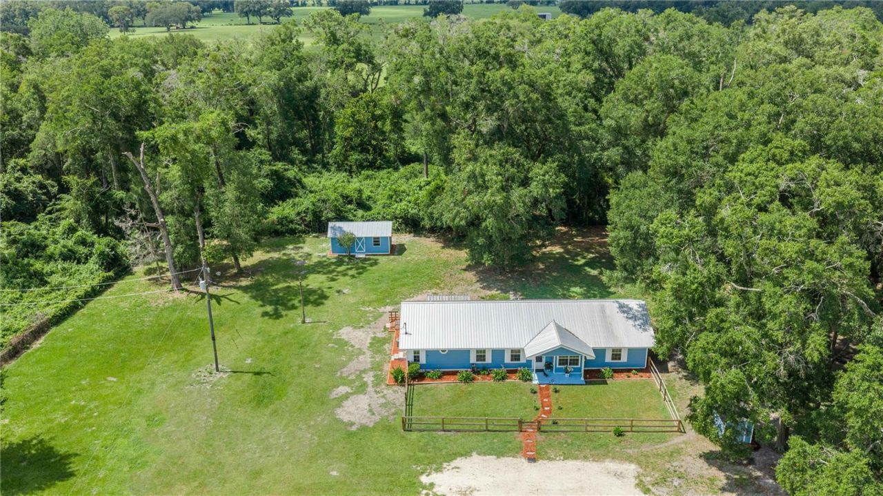 1890 NW 167th Place , Trenton, FL 32693 Photo