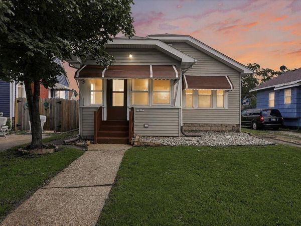 7327 Monroe Avenue, Hammond, IN 46324