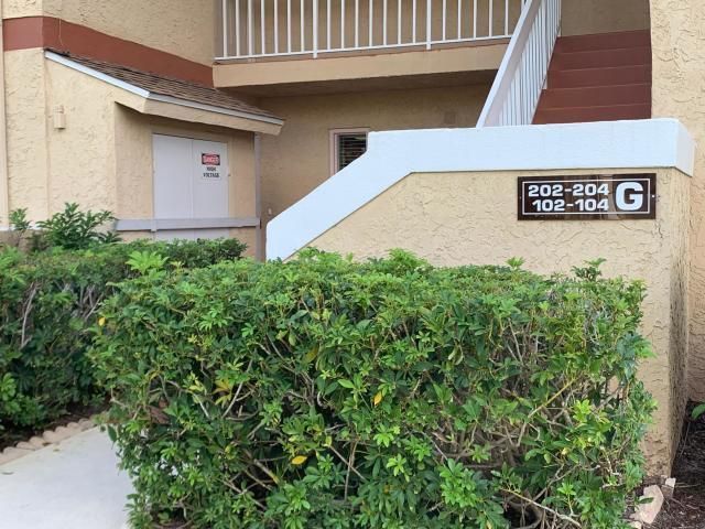 1536 SE Royal Green Circle, Unit 104, Port Saint Lucie, FL 34952 Photo