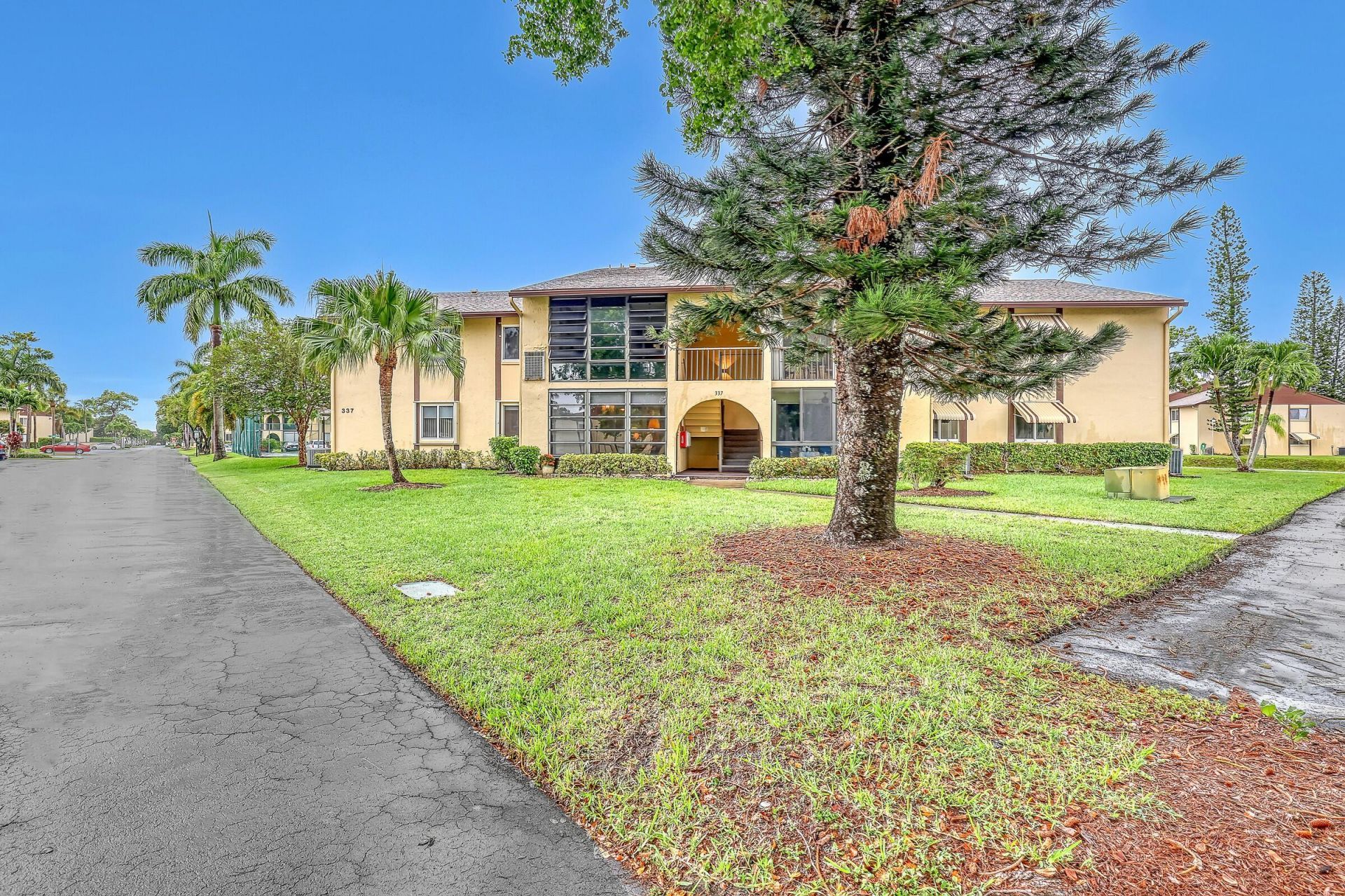 337 Pine Ridge Circle, Unit A-1, Greenacres, FL 33463 Photo