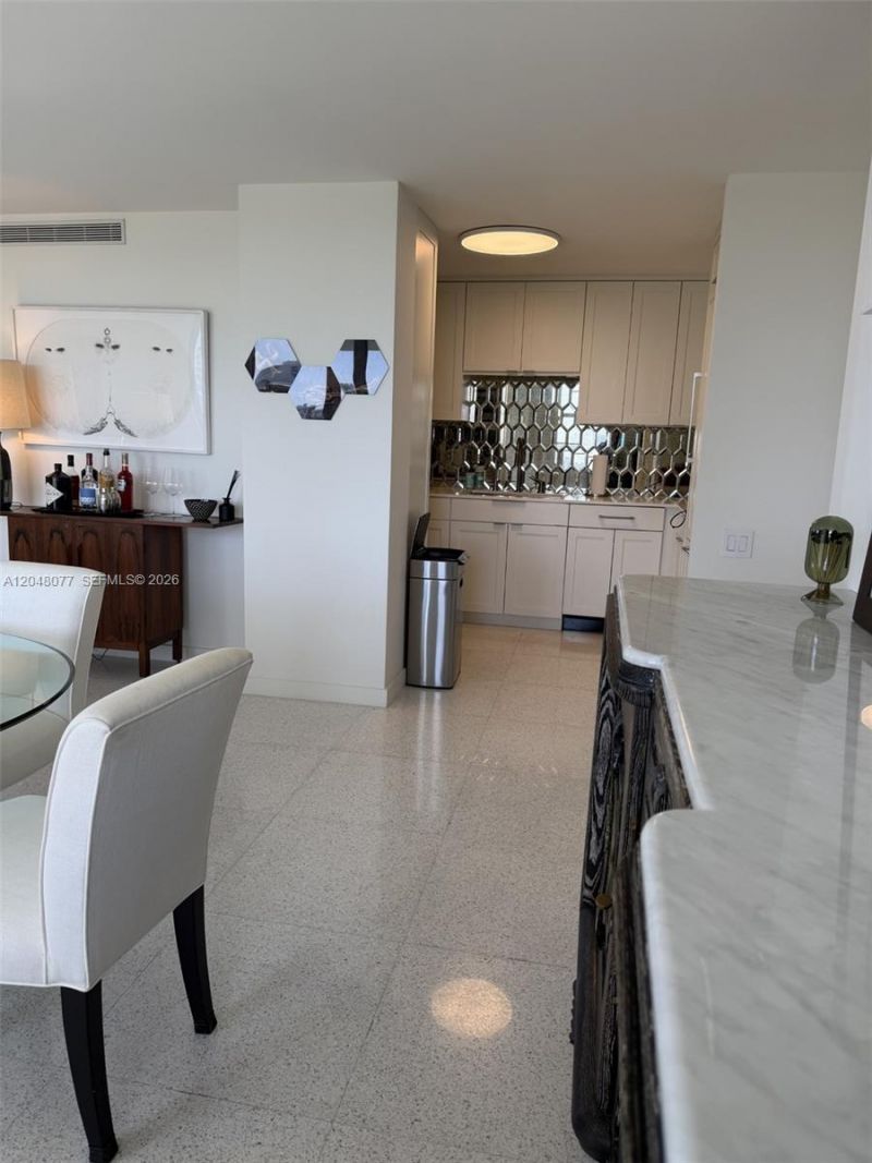 5 Island Ave, Unit 8H, Miami Beach, FL 33139 Photo