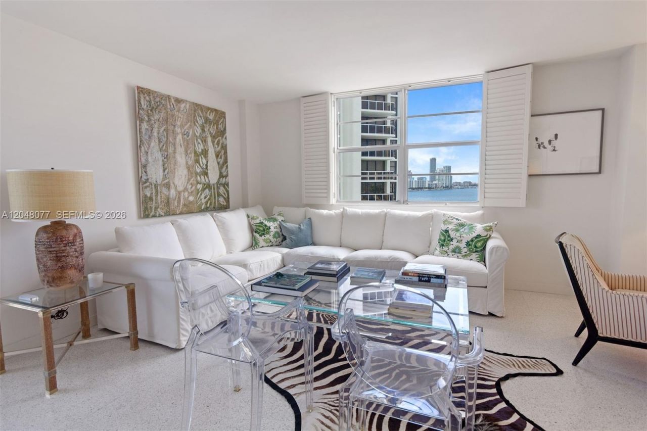 5 Island Ave, Unit 8H, Miami Beach, FL 33139 Photo