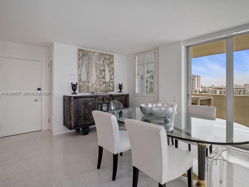 5 Island Ave, Unit 8H, Miami Beach, FL 33139 Photo
