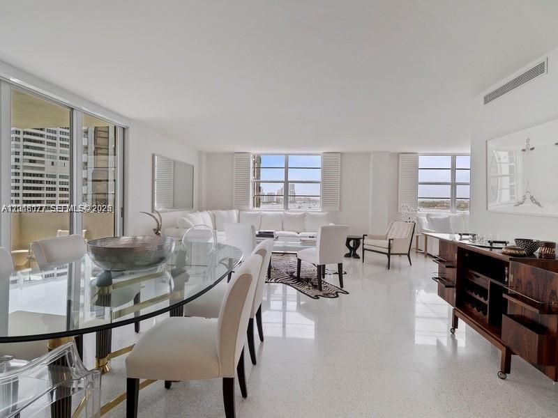 5 Island Ave, Unit 8H, Miami Beach, FL 33139 Photo
