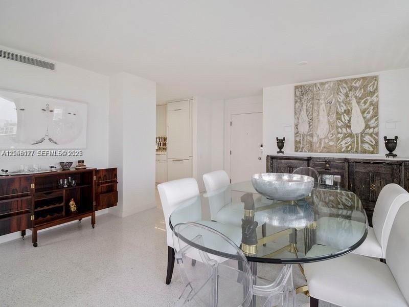 5 Island Ave, Unit 8H, Miami Beach, FL 33139 Photo