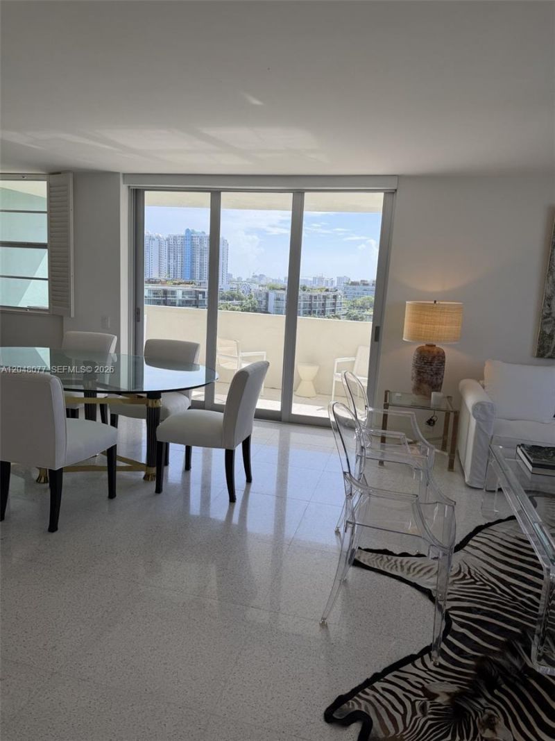 5 Island Ave, Unit 8H, Miami Beach, FL 33139 Photo