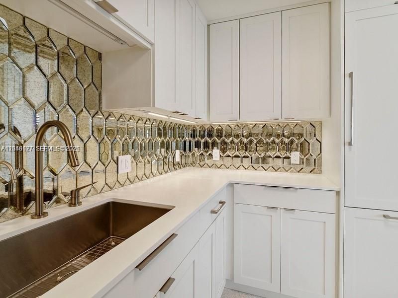 5 Island Ave, Unit 8H, Miami Beach, FL 33139 Photo
