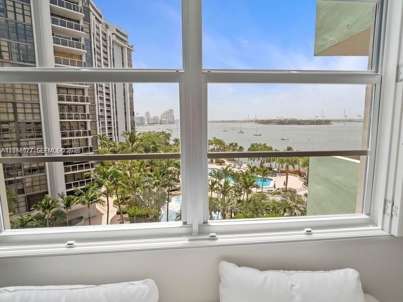 5 Island Ave, Unit 8H, Miami Beach, FL 33139 Photo