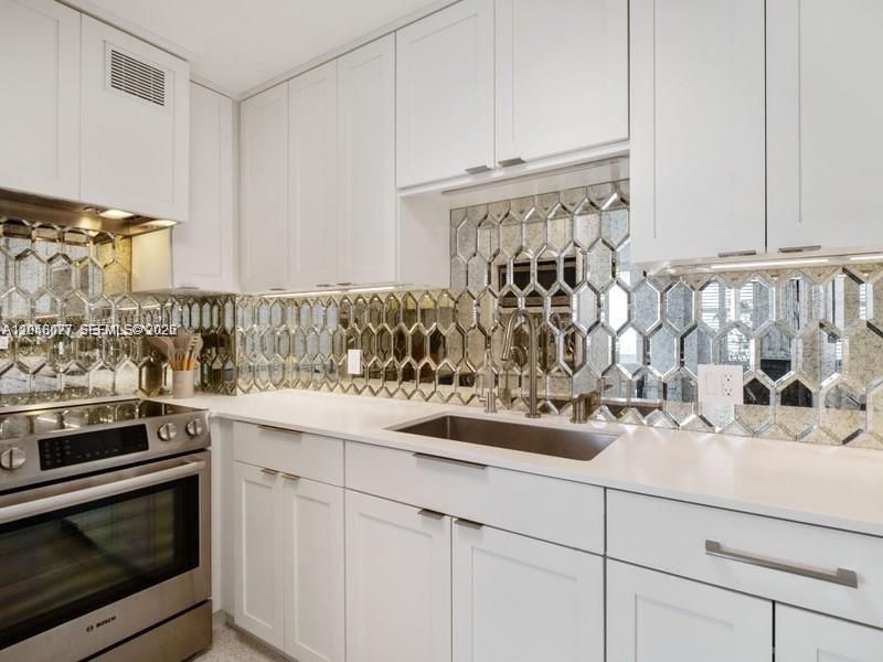 5 Island Ave, Unit 8H, Miami Beach, FL 33139 Photo