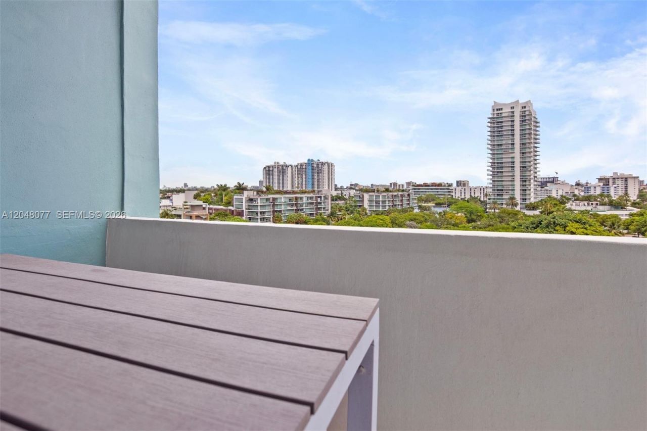 5 Island Ave, Unit 8H, Miami Beach, FL 33139 Photo