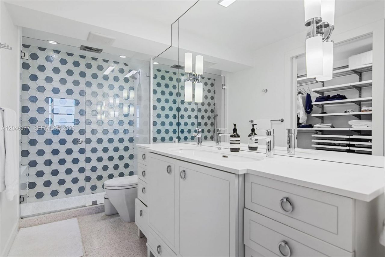 5 Island Ave, Unit 8H, Miami Beach, FL 33139 Photo