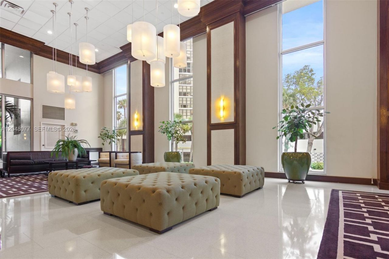 5 Island Ave, Unit 8H, Miami Beach, FL 33139 Photo