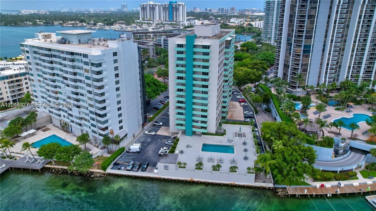 5 Island Ave, Unit 8H, Miami Beach, FL 33139 Photo