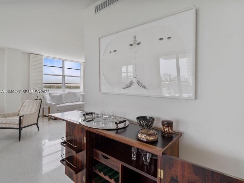 5 Island Ave, Unit 8H, Miami Beach, FL 33139 Photo