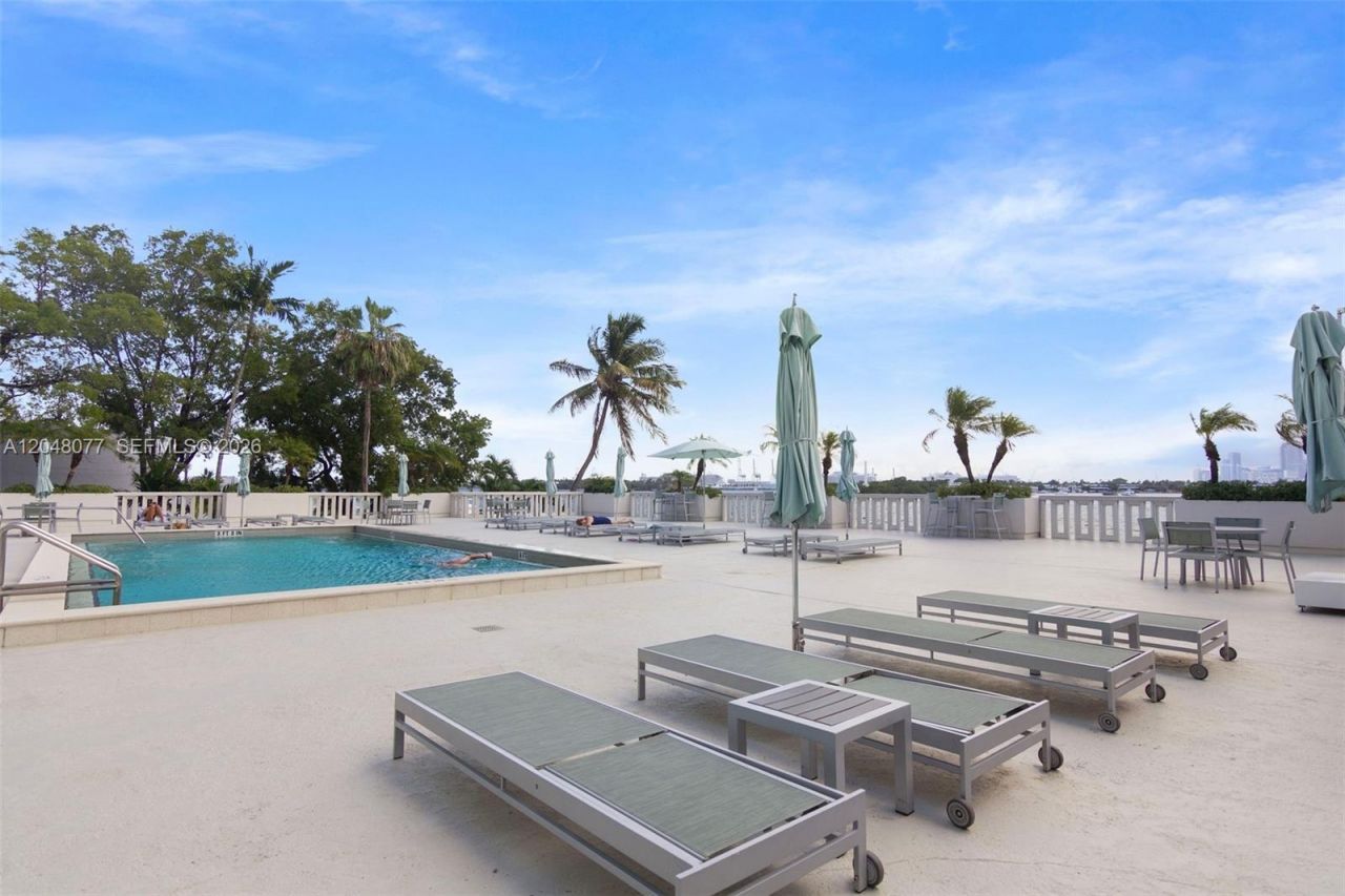 5 Island Ave, Unit 8H, Miami Beach, FL 33139 Photo