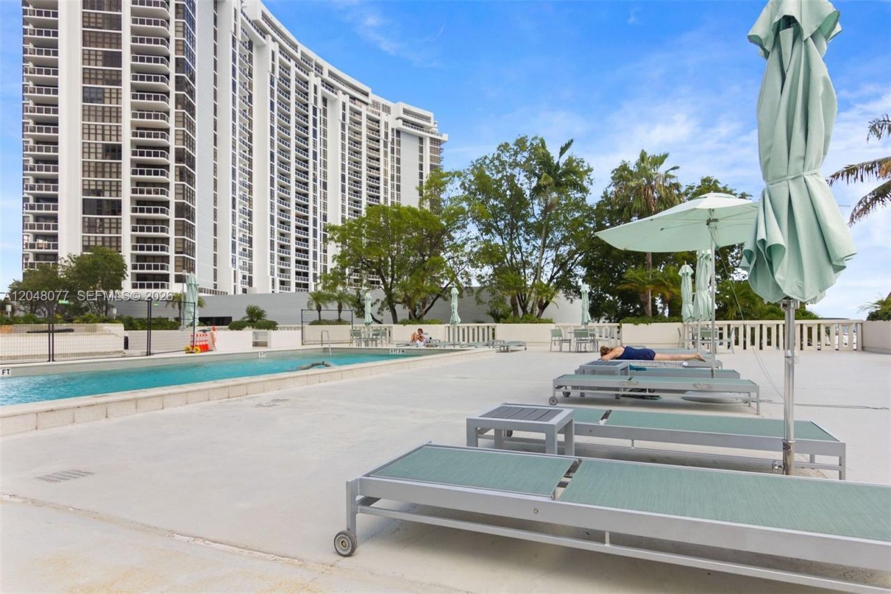 5 Island Ave, Unit 8H, Miami Beach, FL 33139 Photo