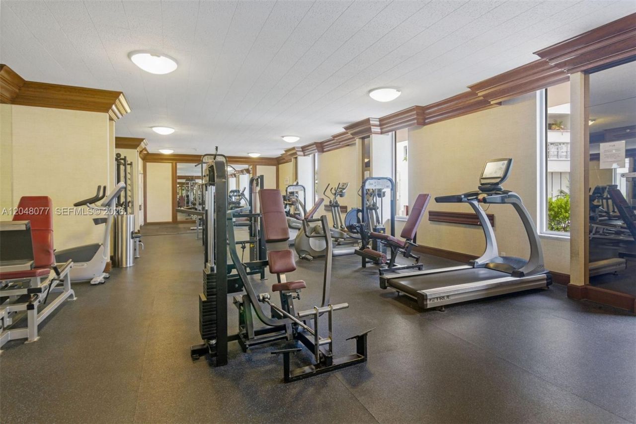 5 Island Ave, Unit 8H, Miami Beach, FL 33139 Photo