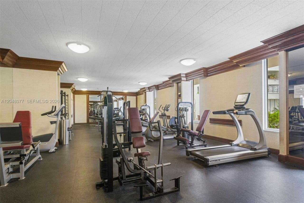 5 Island Ave, Unit 8H, Miami Beach, FL 33139 Photo