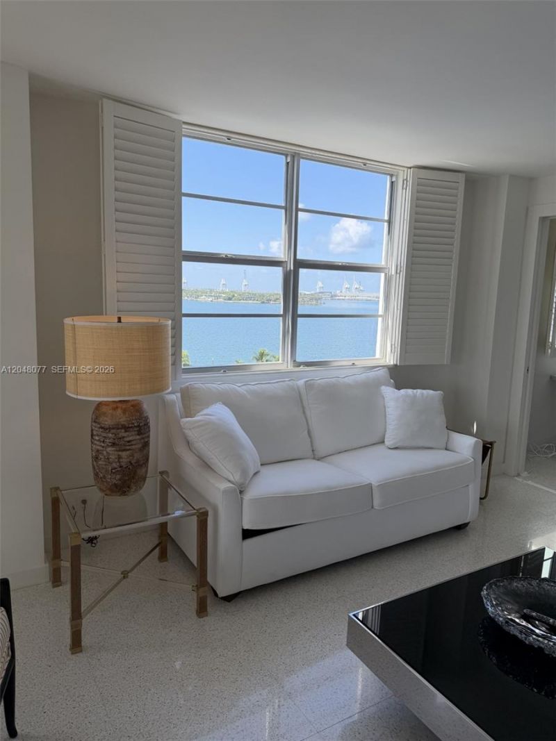5 Island Ave, Unit 8H, Miami Beach, FL 33139 Photo