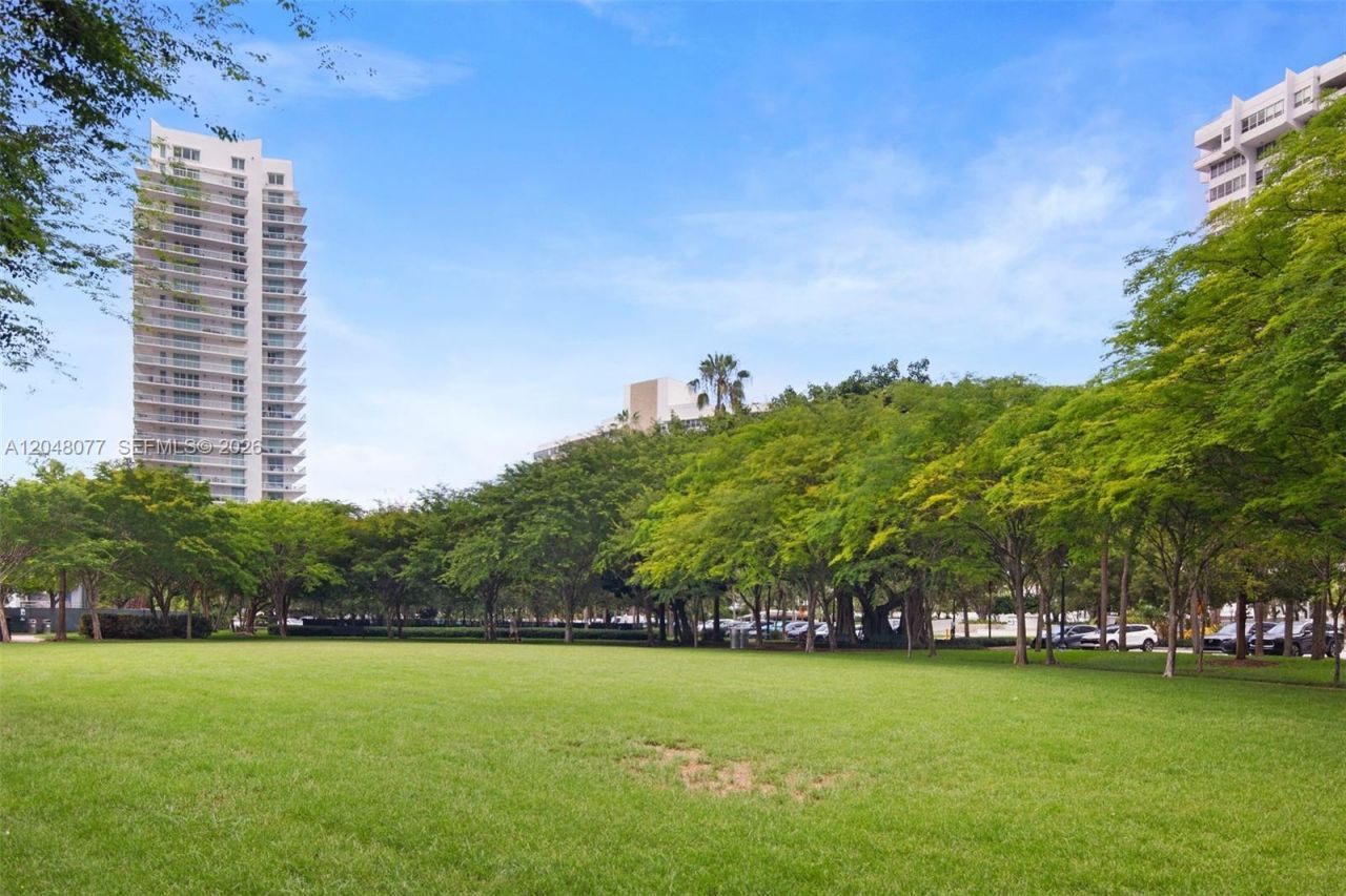 5 Island Ave, Unit 8H, Miami Beach, FL 33139 Photo