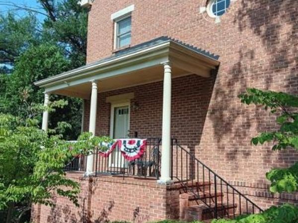 2638 FAIRFAX DRIVE, ARLINGTON, VA 22201