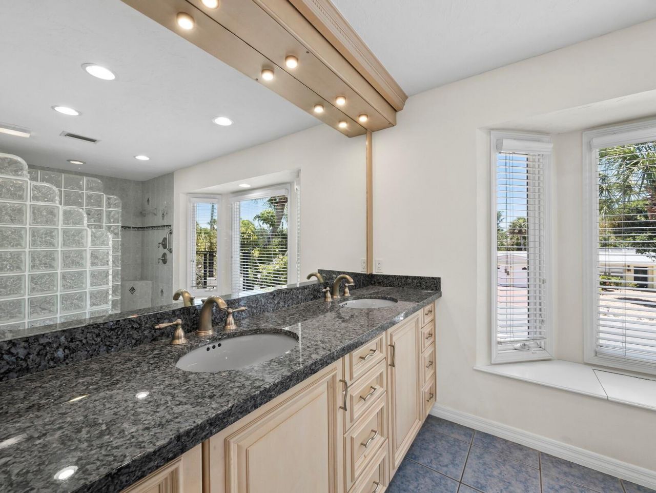 521 Cummings Street, Sarasota, FL 34242 Photo