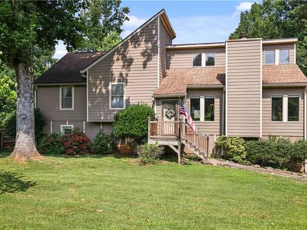 4781 Silverberry Lane NW, Acworth, GA 30102