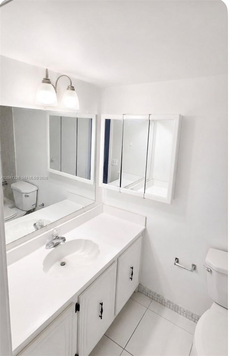 801 Three Islands Blvd, Unit 107, Hallandale Beach, FL 33009 Photo