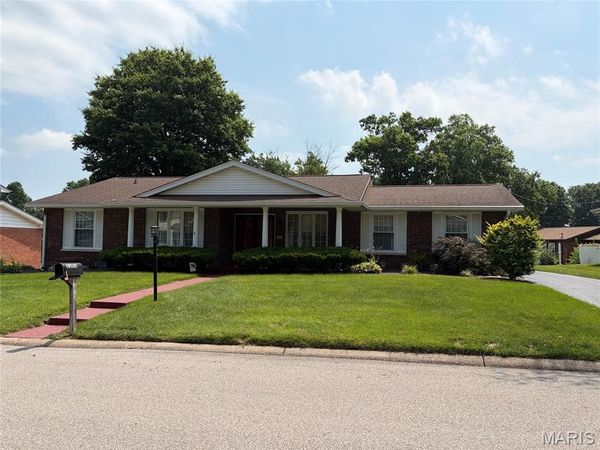 5303 River Aire Drive , Godfrey, IL 62035