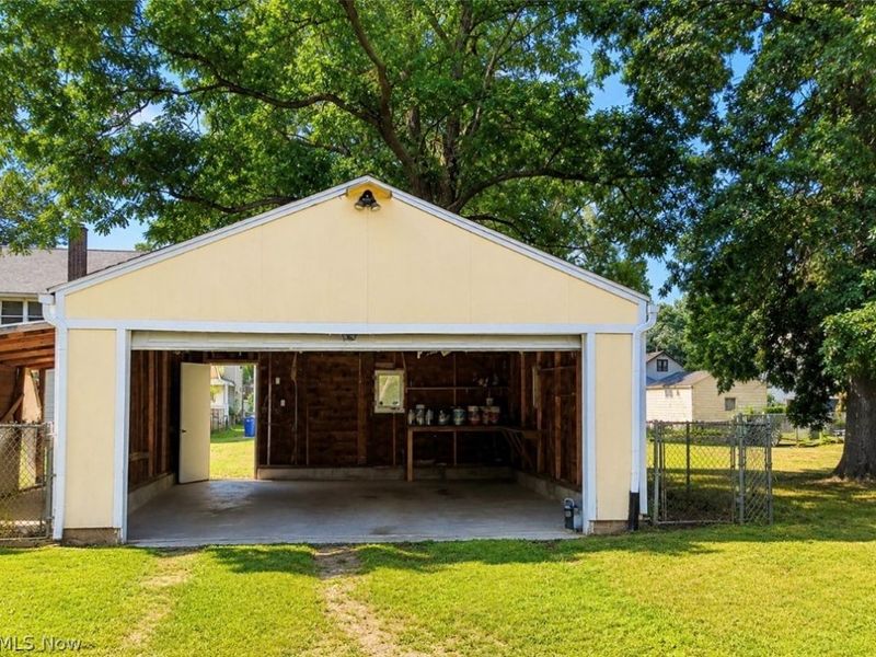 1617 Bonnot Place NE, Canton, OH 44705 Photo 17