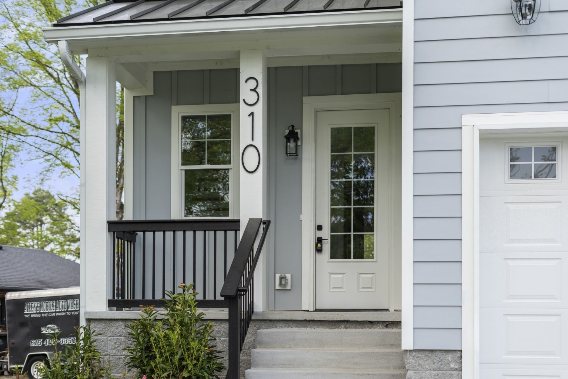 310 McKennell Dr  Nashville, TN 37206